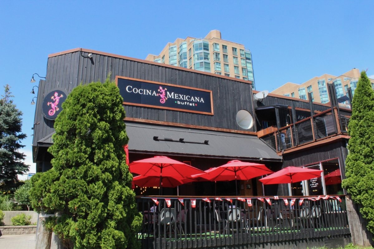 Front entrance of Cocina Mexicana in Barrie